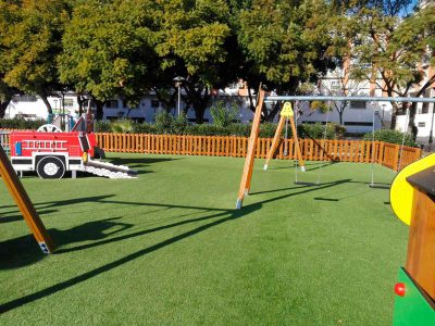 Instalación y mantenimiento de césped artificial decorativo para parques infantiles · Pavimentos recreativos Instalación y mantenimiento de césped artificial decorativo para parques infantiles · Pavimentos recreativos