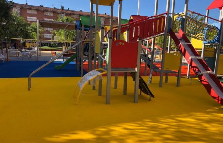Instalación y mantenimiento de caucho para parques infantiles · Pavimentos recreativos Instalación y mantenimiento de caucho para parques infantiles · Pavimentos recreativos