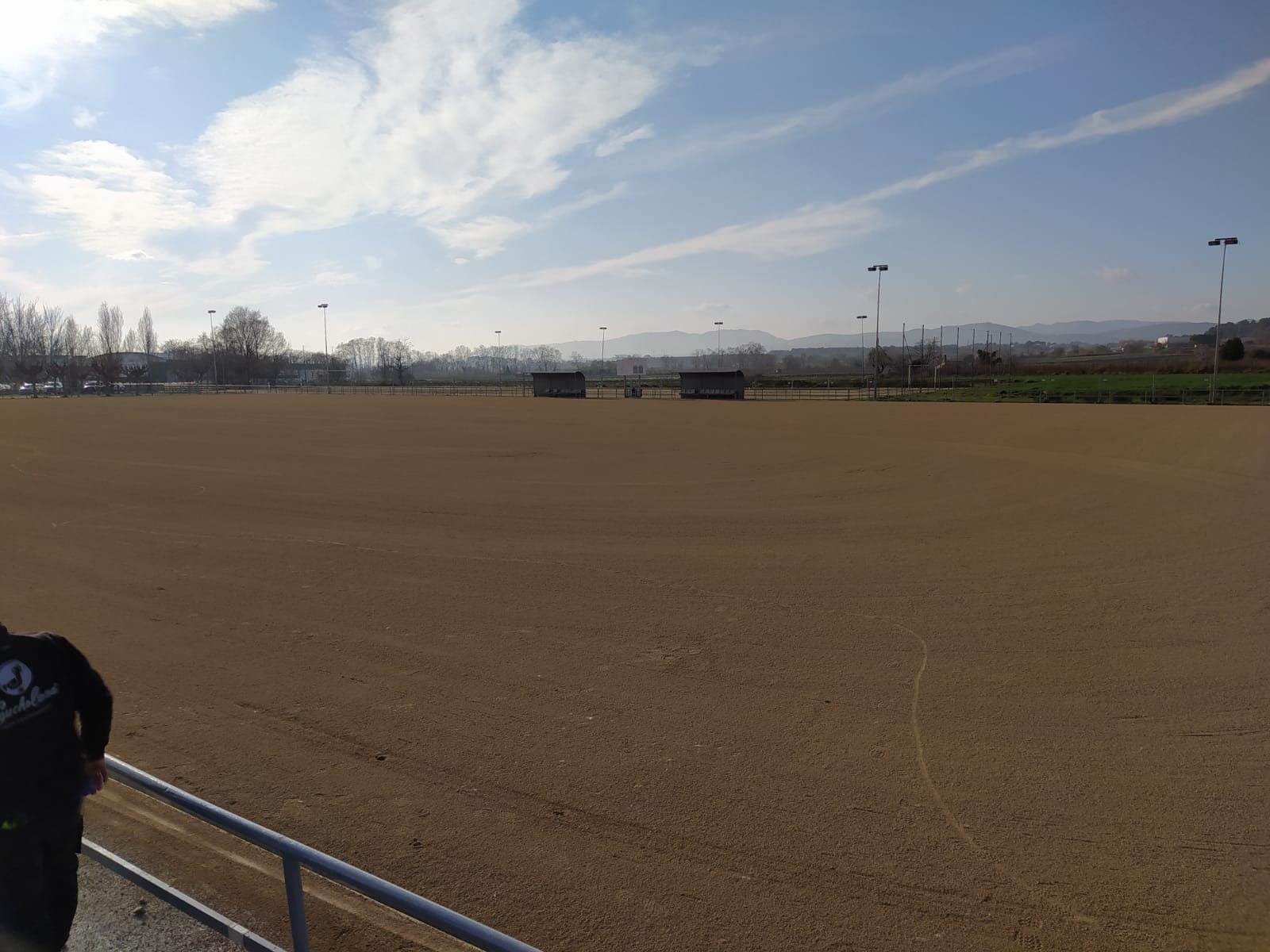 Instalación y mantenimiento de césped artificial para campos de futbol y deportes Instalación y mantenimiento de césped artificial para campos de futbol y deportes