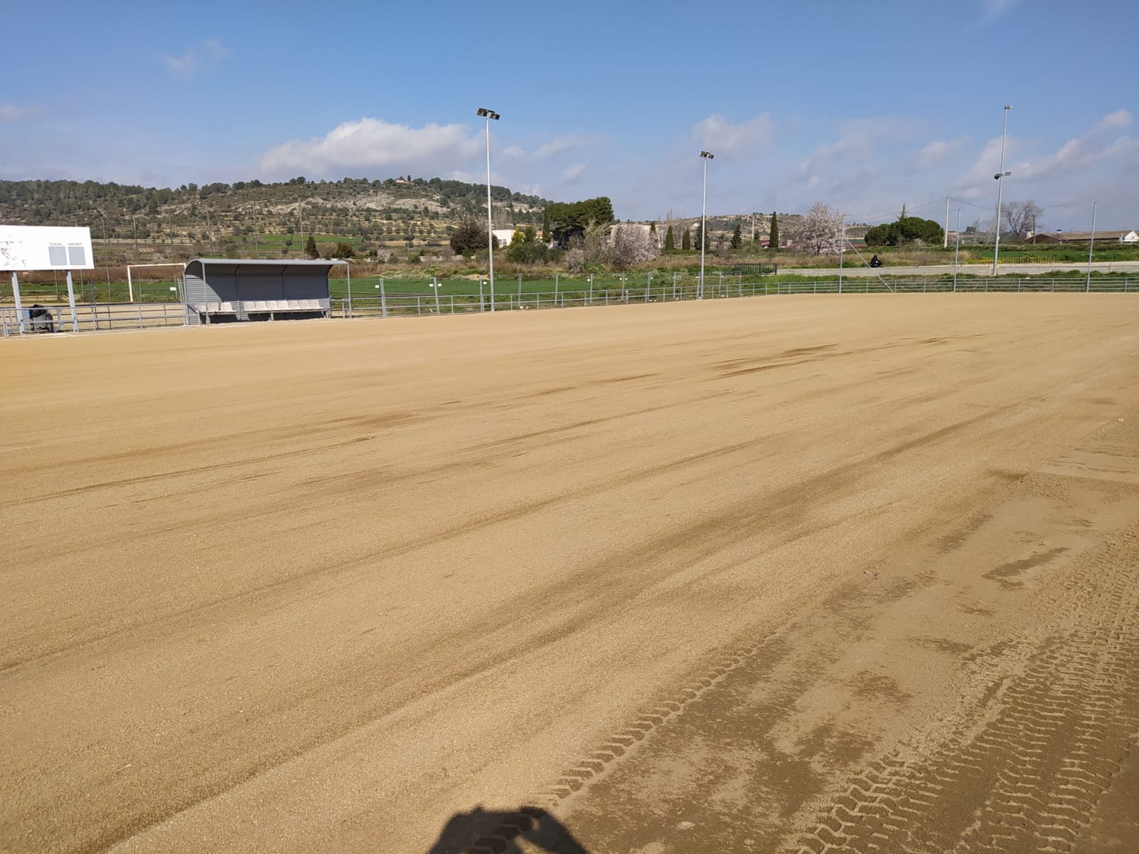 Instalación y mantenimiento de césped artificial para campos de futbol y deportes Instalación y mantenimiento de césped artificial para campos de futbol y deportes