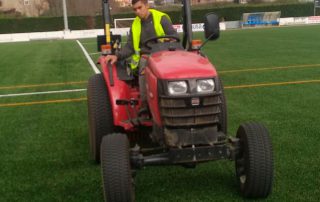 Instalación y mantenimiento de césped artificial para campos de futbol y deportes Instalación y mantenimiento de césped artificial para campos de futbol y deportes